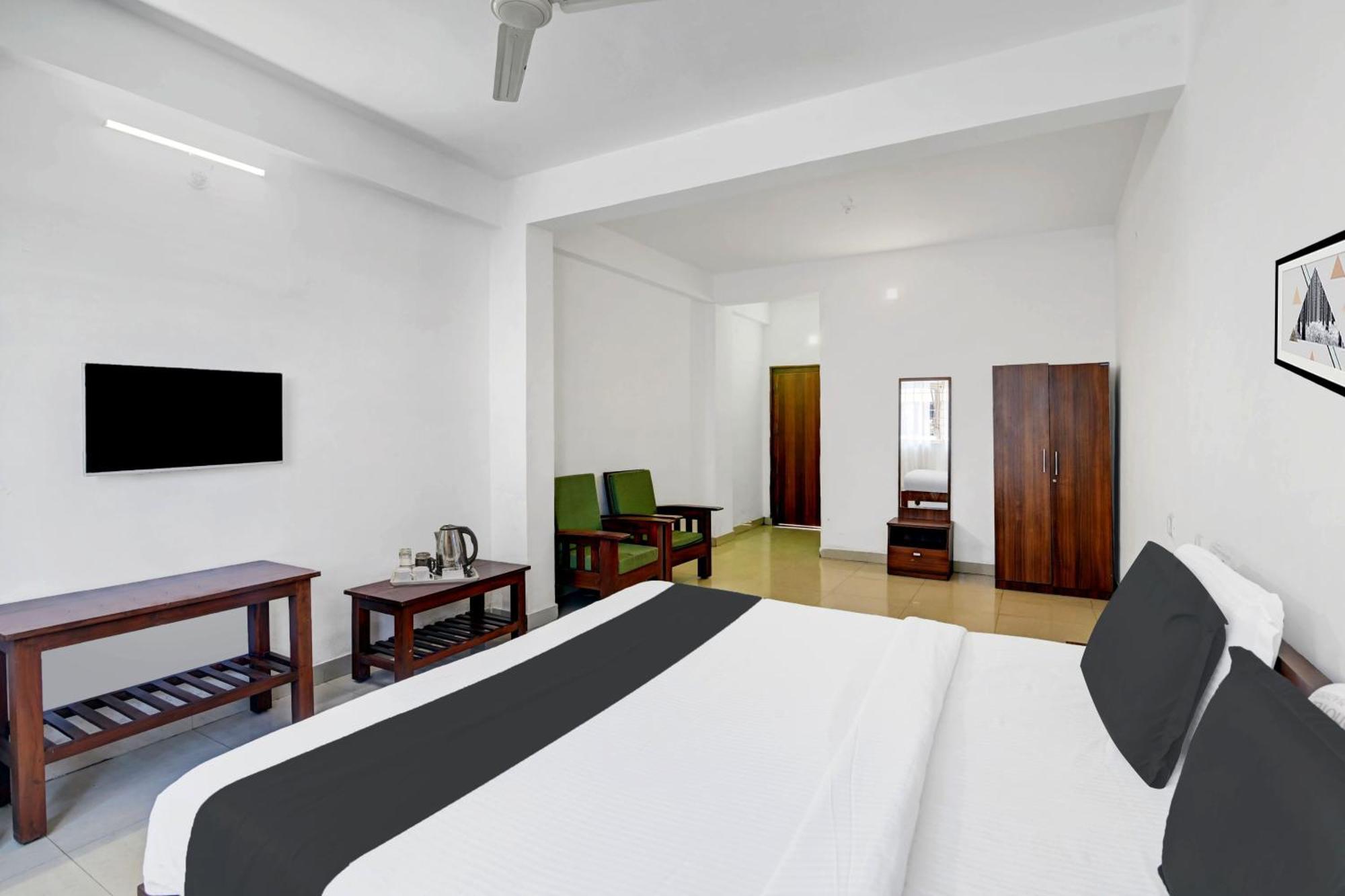 Super Collection O Madikeri City Center Near Ksrtc Bus Stand Coorg Formerly Hotel Ragsys ماديكيري المظهر الخارجي الصورة