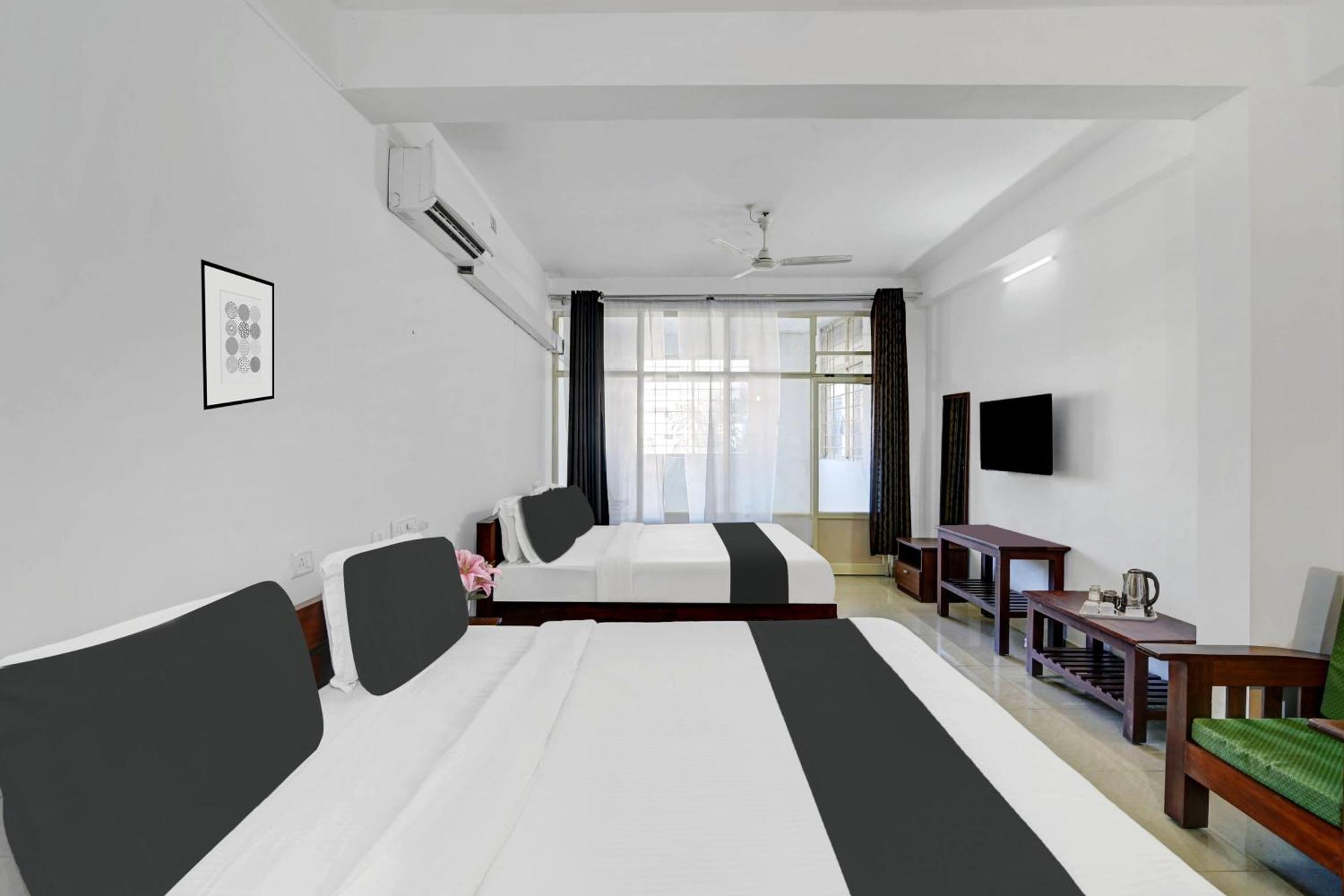 Super Collection O Madikeri City Center Near Ksrtc Bus Stand Coorg Formerly Hotel Ragsys ماديكيري المظهر الخارجي الصورة