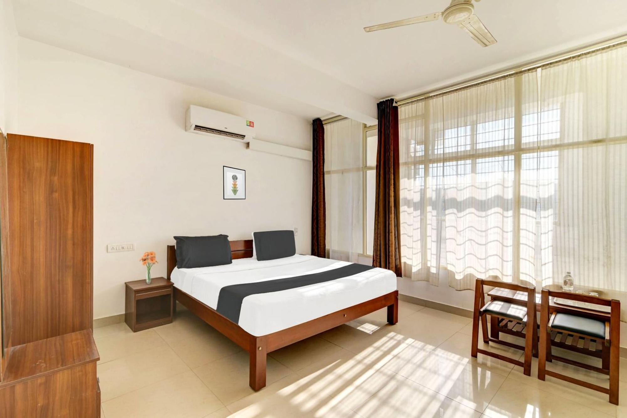 Super Collection O Madikeri City Center Near Ksrtc Bus Stand Coorg Formerly Hotel Ragsys ماديكيري المظهر الخارجي الصورة