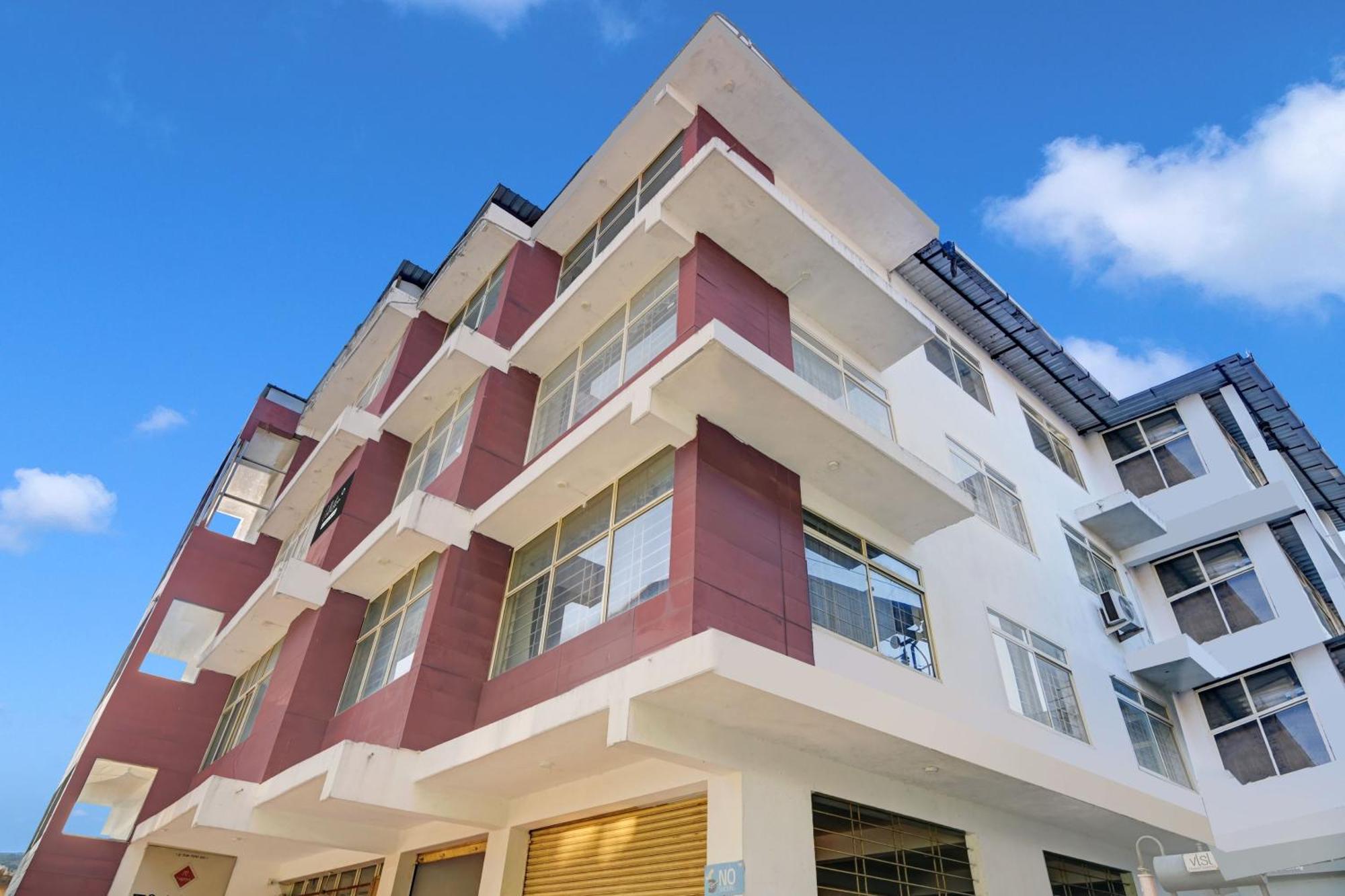 Super Collection O Madikeri City Center Near Ksrtc Bus Stand Coorg Formerly Hotel Ragsys ماديكيري المظهر الخارجي الصورة